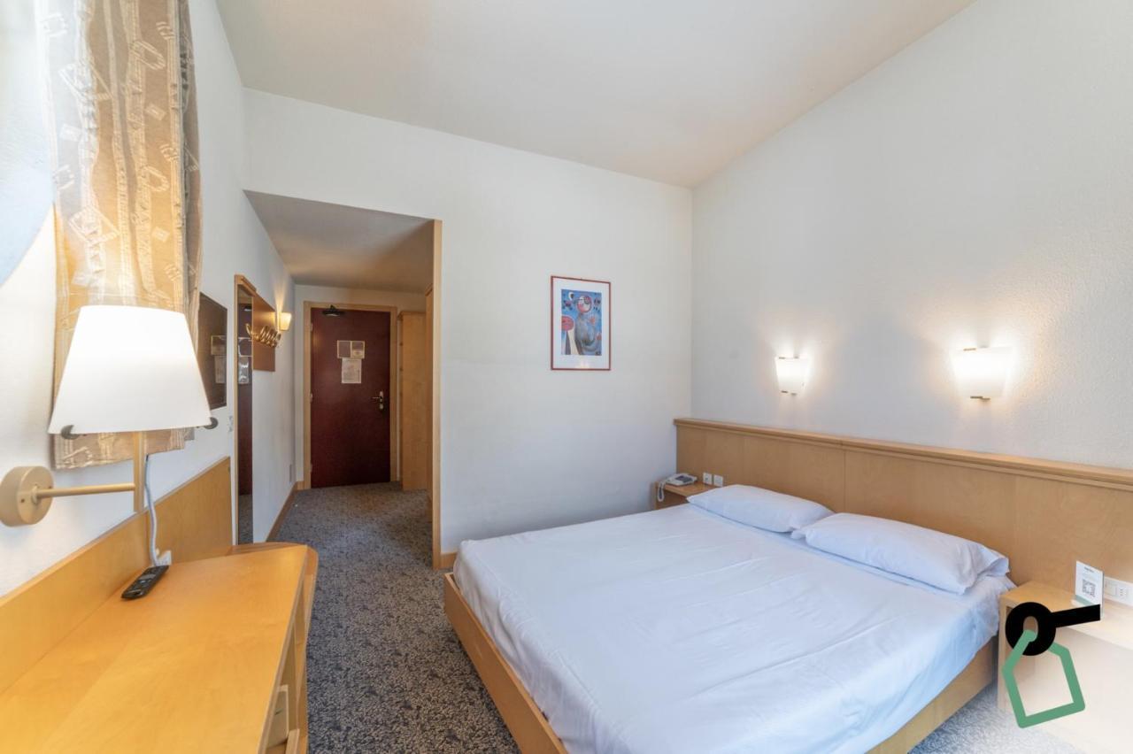 Hotiday Hotel Sestriere Exterior photo