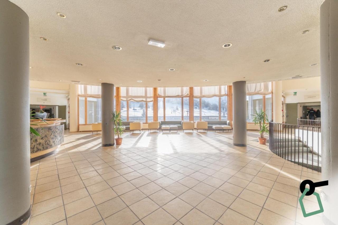 Hotiday Hotel Sestriere Exterior photo