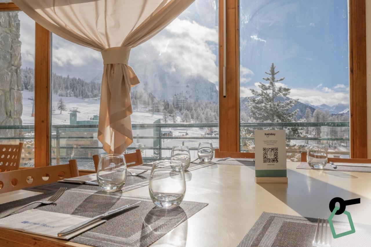 Hotiday Hotel Sestriere Exterior photo