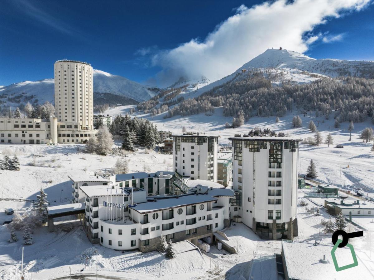 Hotiday Hotel Sestriere Exterior photo