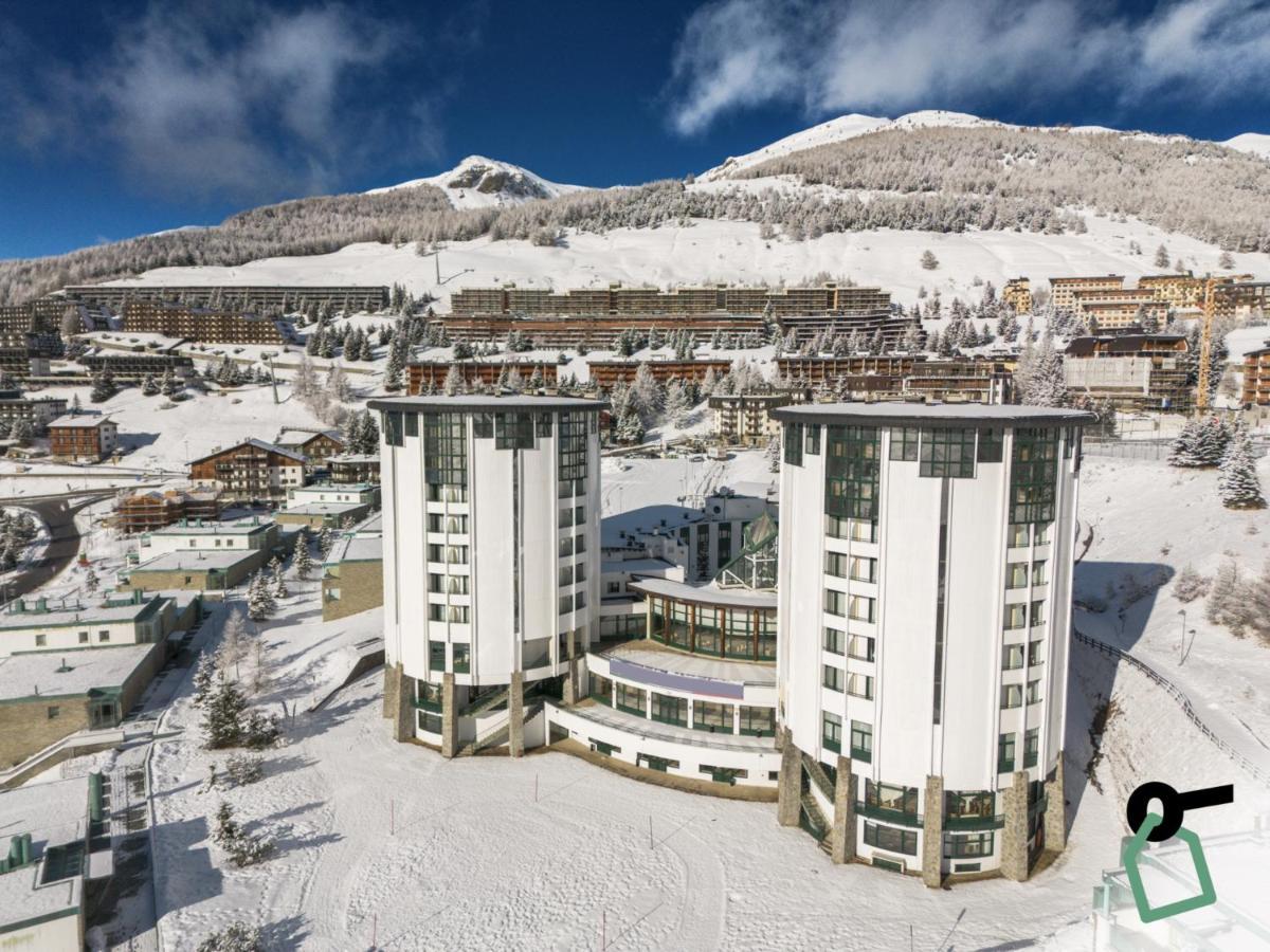 Hotiday Hotel Sestriere Exterior photo