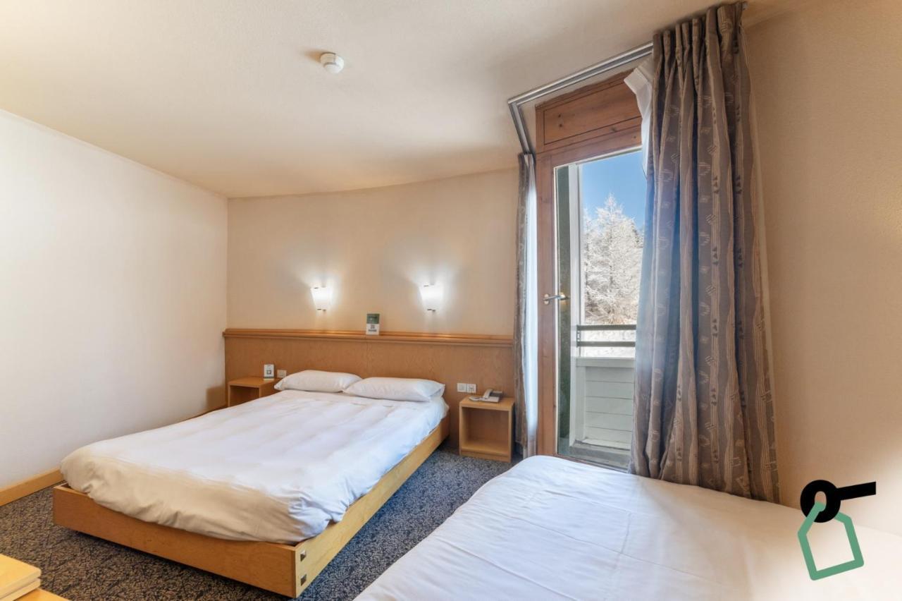 Hotiday Hotel Sestriere Exterior photo