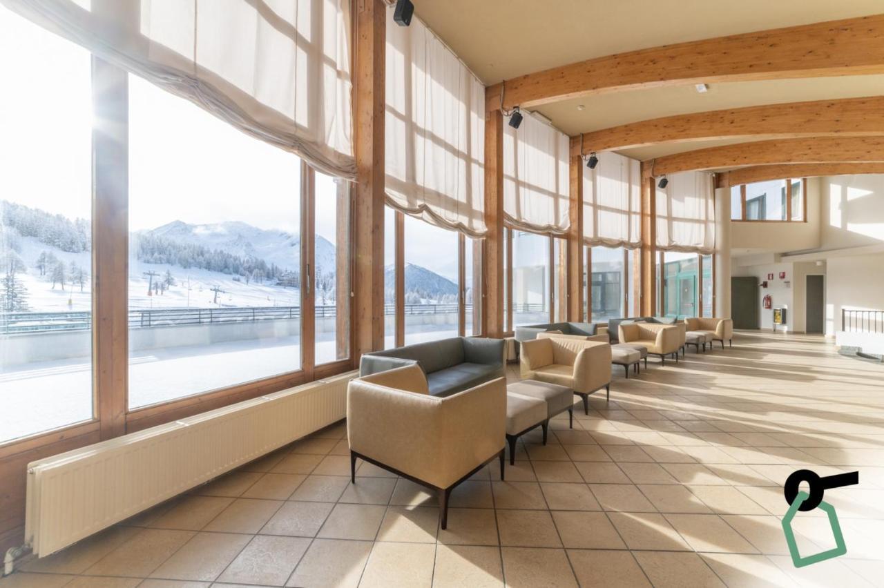 Hotiday Hotel Sestriere Exterior photo